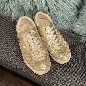 Gold tretorn sneakers 8
